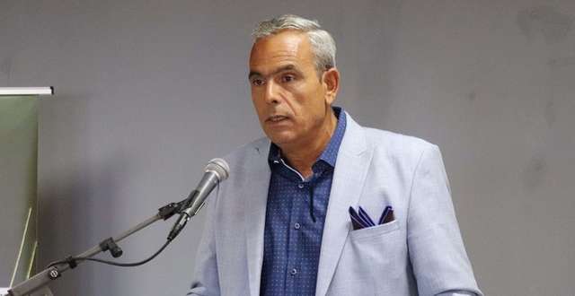 Γιώργος Σακελλαρόπουλος Ελαιώνες Σακελλαρόπουλου ελαιόλαδο Βραβευμένο 