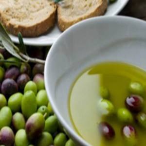 Ελιά, ο θαυματουργός καρπός: Ασπίδα κατά του καρκίνου και άλλων ασθενειών -Oι 18 ευεργετικές της ιδιότητες