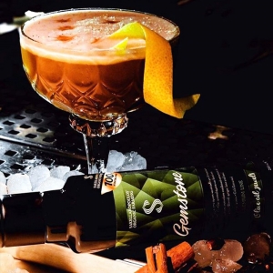 Λέσχη Σπάρτης Σύμμετρον - Κοκτέιλ με ελαιόλαδο Gemstone Blend