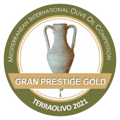 TerraOlivo IOOC 2021: 12 awards in 12 olive oil participations