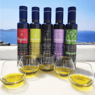 Exploring the aromas of the most unique flavored Olive Oils in the world